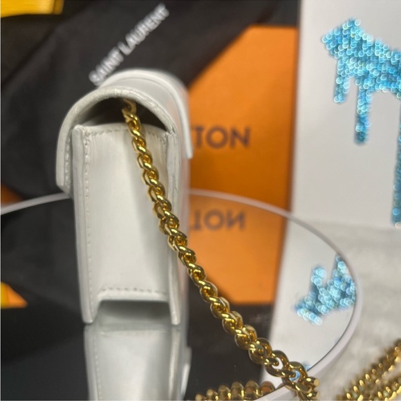 Yves Saint Laurent YSL White Calfskin Monogram Mini Candy Crossbody - Picture 3 of 14